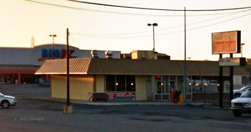 K-Mart Chef - 13 Mile And Schoenherr Location